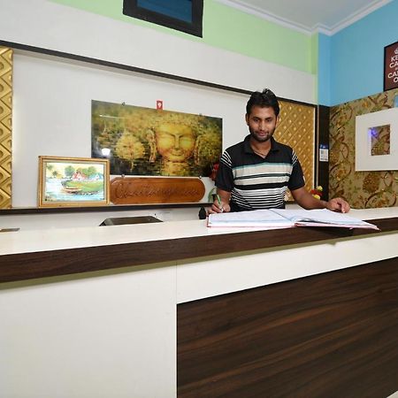 Oyo 4409 Hotel Chaitanya Inn Varanasi Ngoại thất bức ảnh