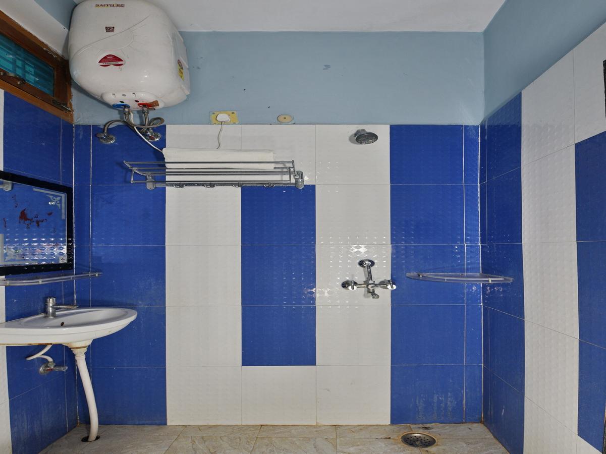 Oyo 4409 Hotel Chaitanya Inn Varanasi Ngoại thất bức ảnh